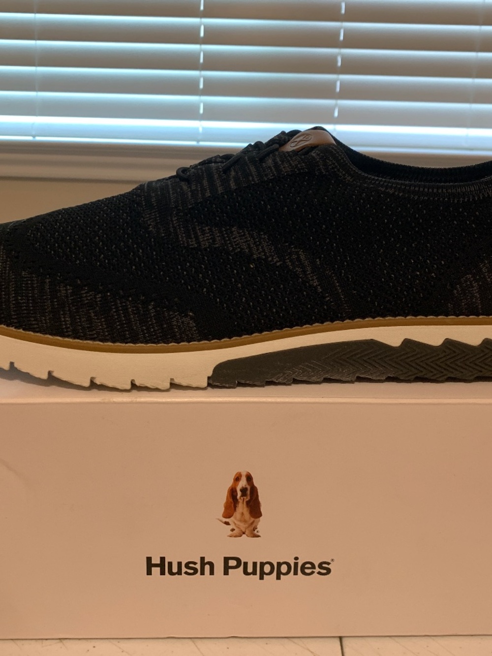 HUSH PUPPIES | Men's Black/Gray Expert Wingtip Knit Oxford Sneakers